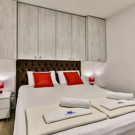 Zara Apartment Budva Bagian luar foto