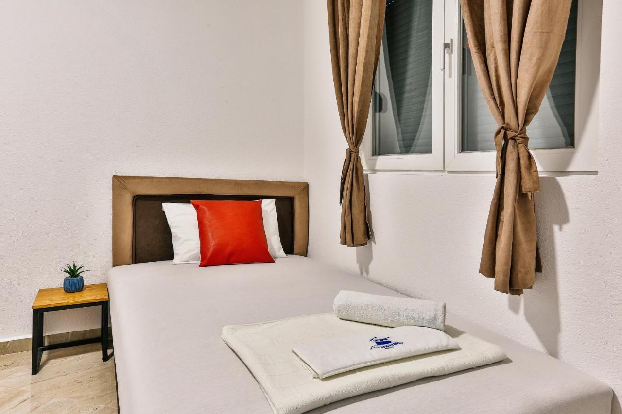 Zara Apartment Budva Bagian luar foto