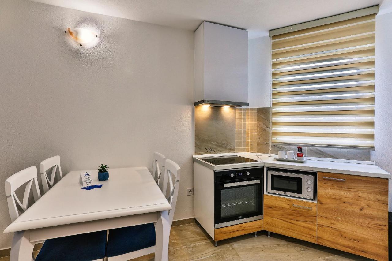Zara Apartment Budva Bagian luar foto